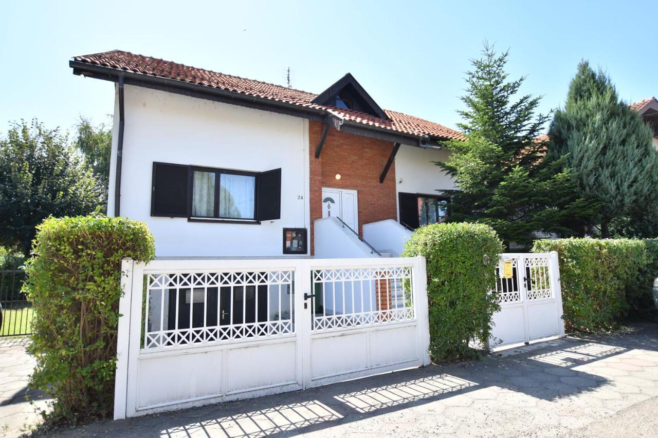 Villa Mina Kladovo, 5-Bedroom Villa With Pool For Up To 12 People Ngoại thất bức ảnh