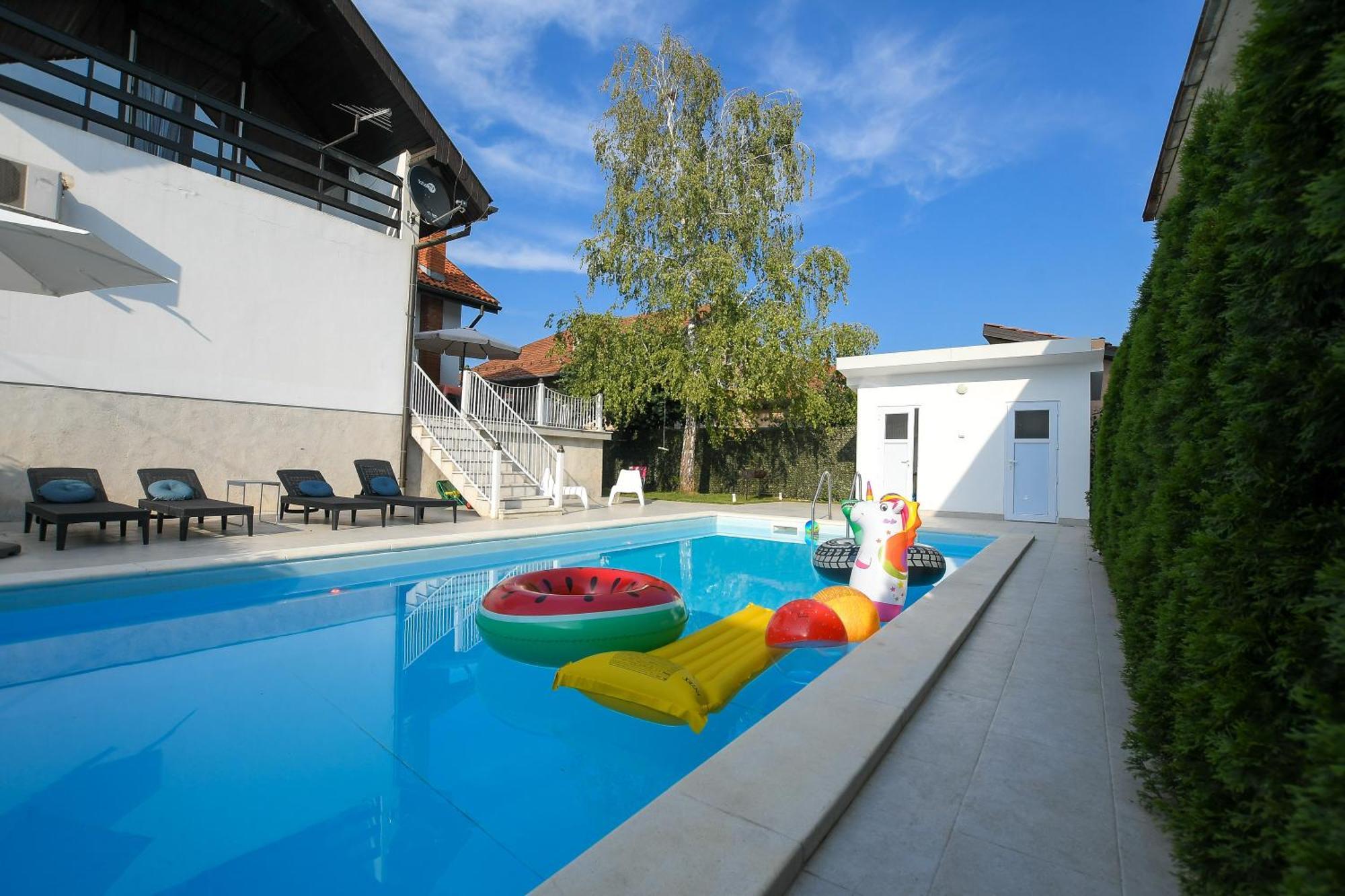Villa Mina Kladovo, 5-Bedroom Villa With Pool For Up To 12 People Ngoại thất bức ảnh