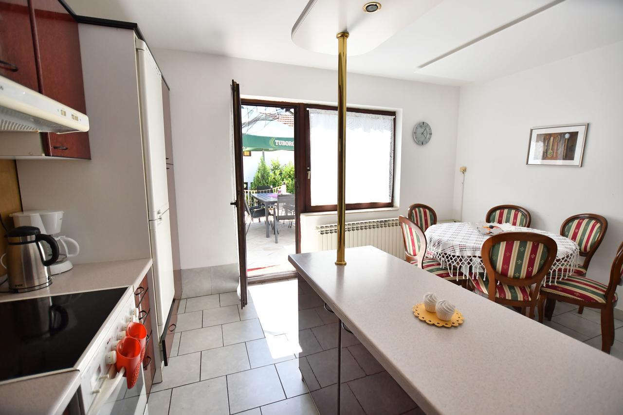 Villa Mina Kladovo, 5-Bedroom Villa With Pool For Up To 12 People Ngoại thất bức ảnh